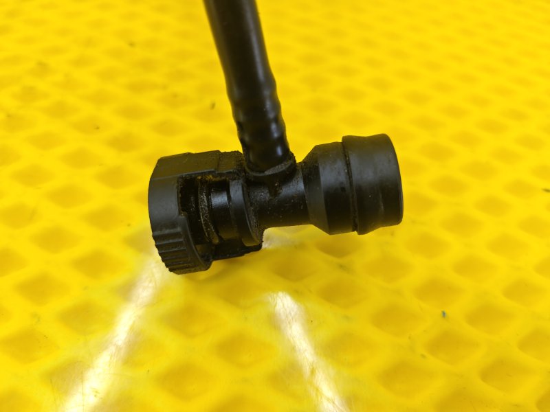 Трубка вакуумная BMW X1 E84