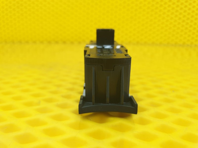 Блок кнопок Volkswagen Touareg 2003 7L6