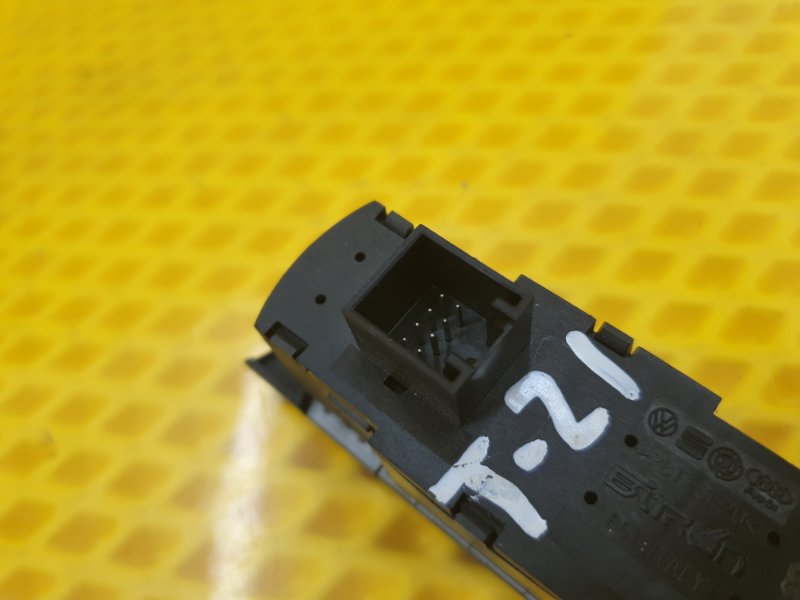 Блок кнопок Volkswagen Touareg 2003 7L6