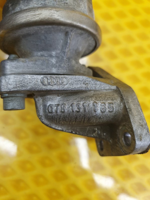 Клапан EGR ЕГР рециркуляции ОГ Volkswagen Touareg 2003 7L6