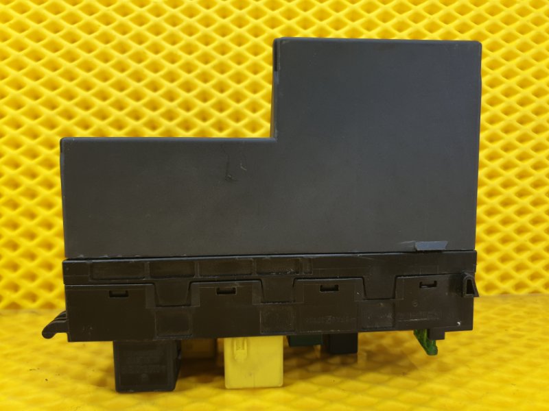 Блок предохранителей Mercedes-Benz E-Class 15.04.1998 W210