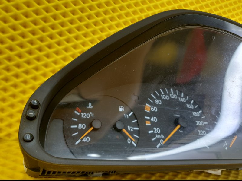 Панель приборов (Щиток) Mercedes-Benz E-Class 15.04.1998 W210