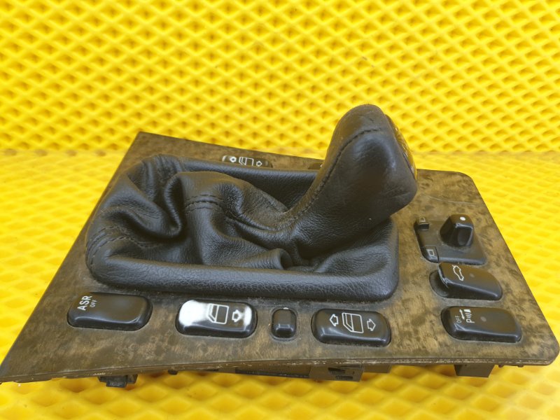 Рамка ручки КПП Mercedes-Benz E-Class 15.04.1998 W210