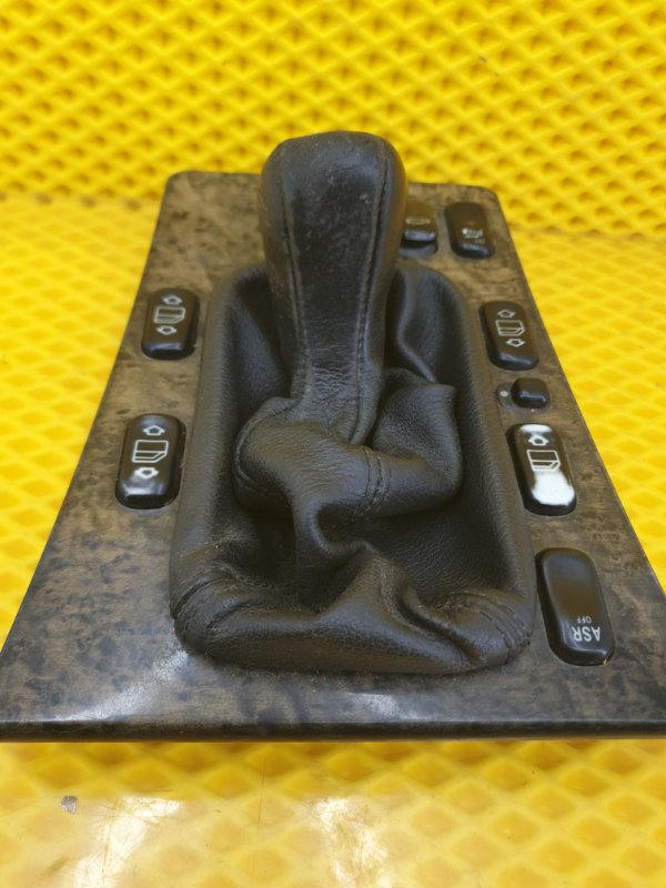 Рамка ручки КПП Mercedes-Benz E-Class 15.04.1998 W210