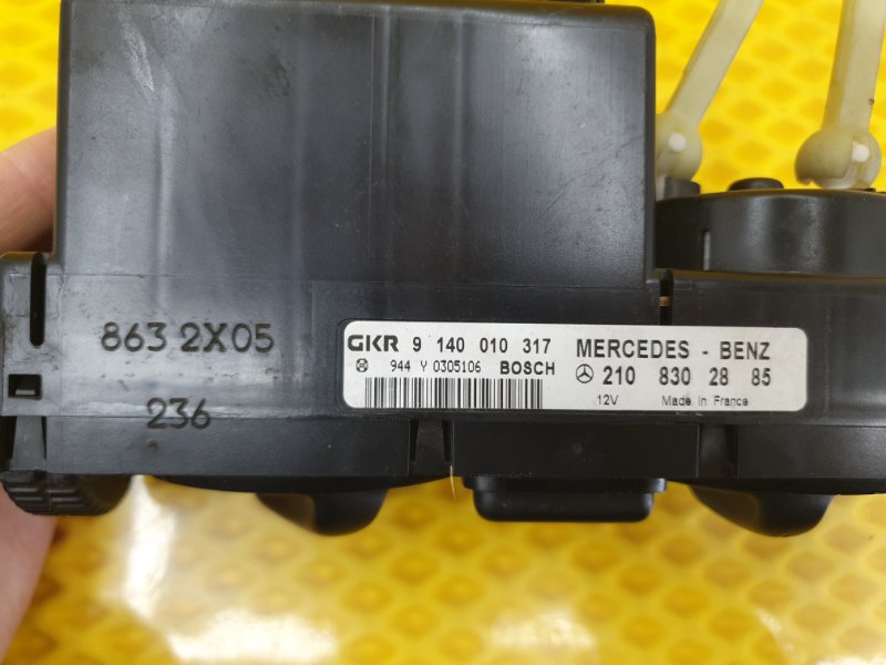 Блок управления отопителем Mercedes-Benz E-Class 15.04.1998 W210