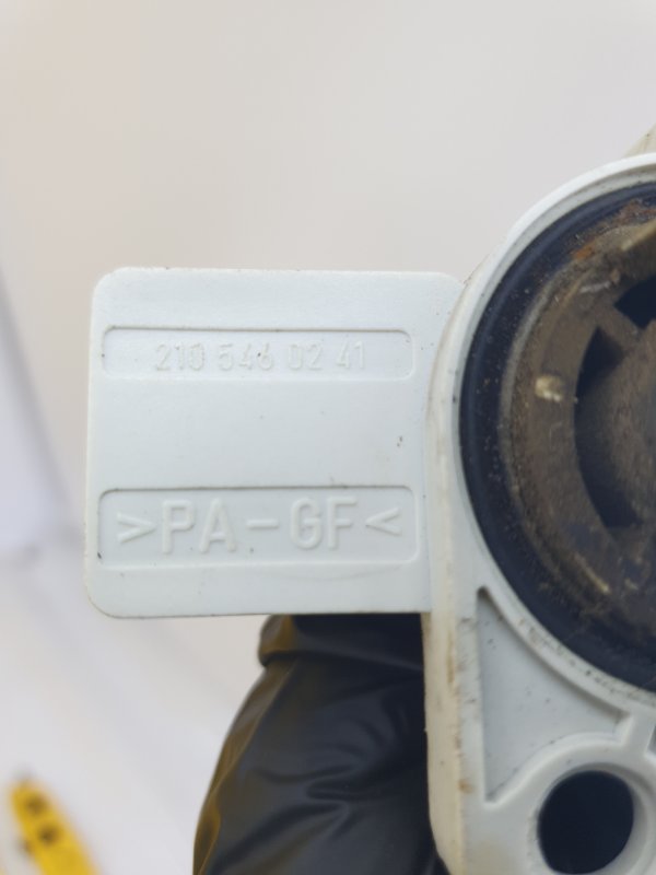 Клемма аккумуляторная + Mercedes-Benz E-Class 15.04.1998 W210