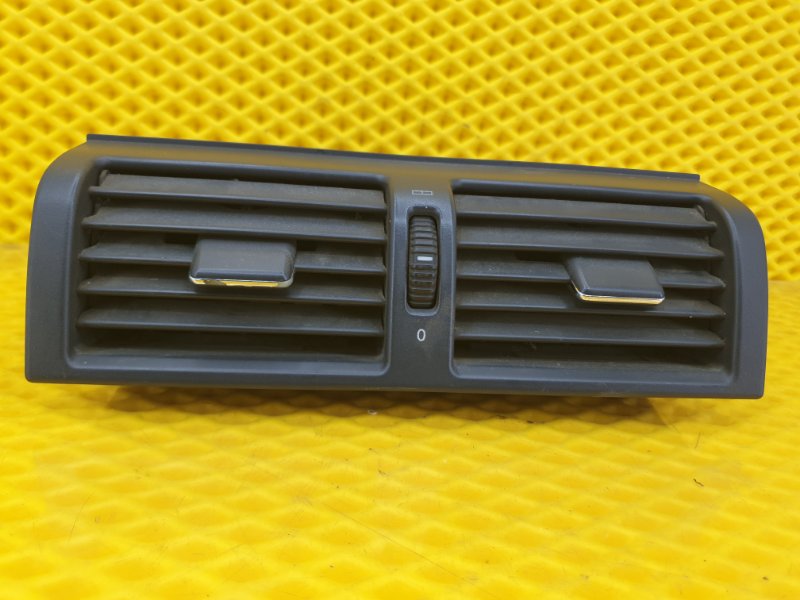 Воздуховод центральный (дефлектор) Mercedes-Benz E-Class 15.04.1998 W210