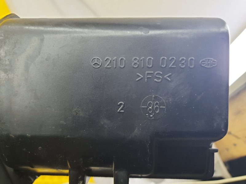 Пепельница Mercedes-Benz E-Class 15.04.1998 W210