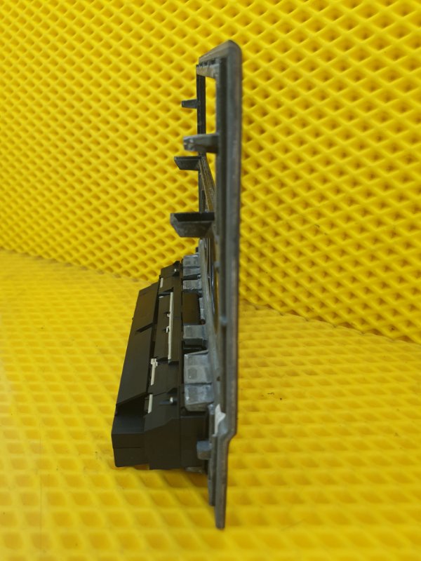 Блок кнопок Mercedes-Benz E-Class 15.04.1998 W210