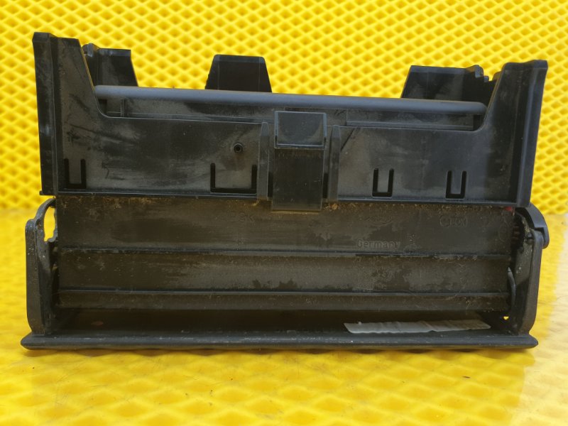 Бардачок Mercedes-Benz E-Class 15.04.1998 W210