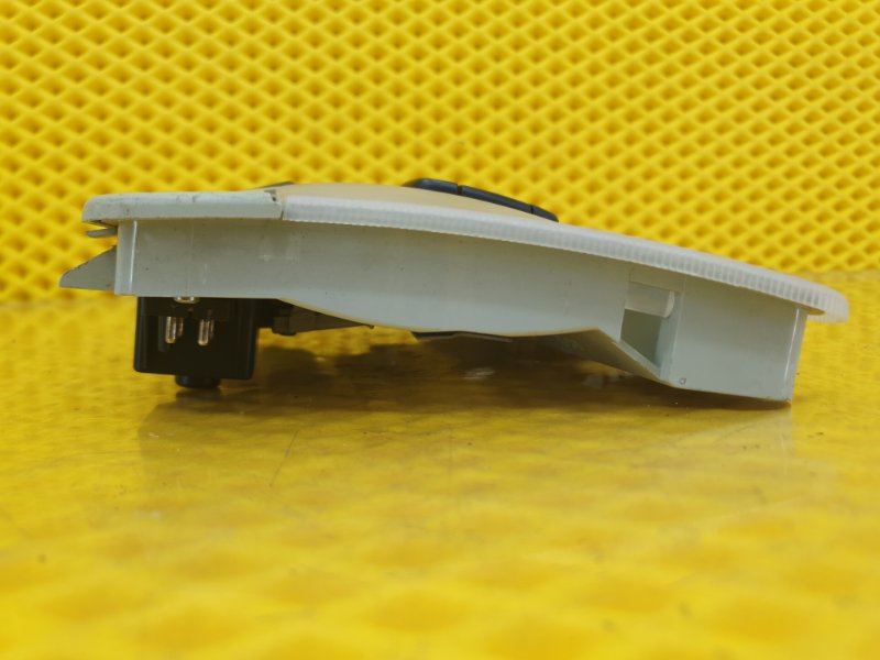 Плафон освещения салона Mercedes-Benz E-Class 15.04.1998 W210