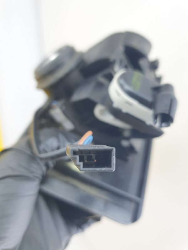 Замок багажника Mercedes-Benz E-Class 15.04.1998 W210