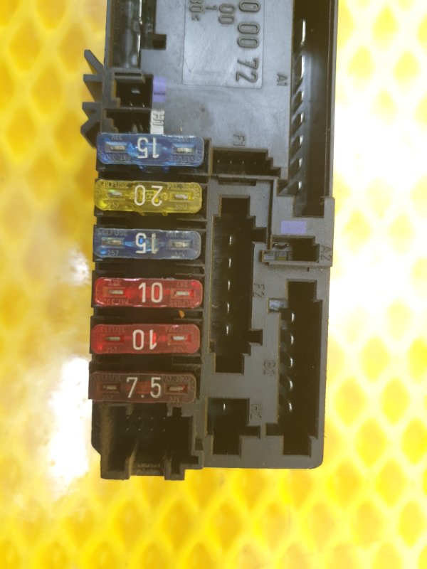 Блок реле Mercedes-Benz E-Class 15.04.1998 W210