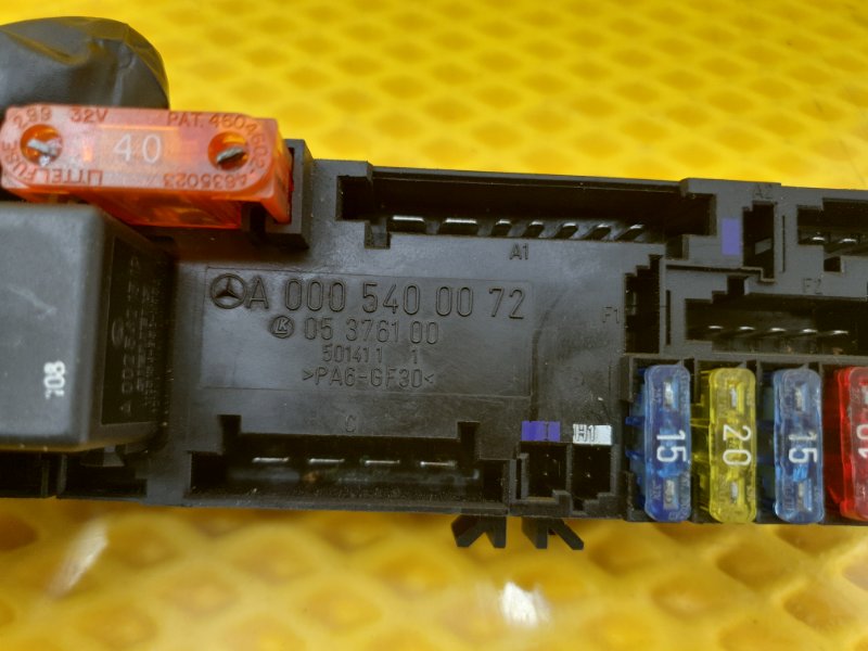 Блок реле Mercedes-Benz E-Class 15.04.1998 W210