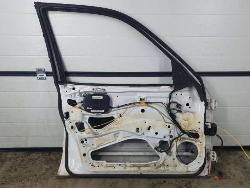 Дверь Mercedes-Benz E-Class 15.04.1998 W210