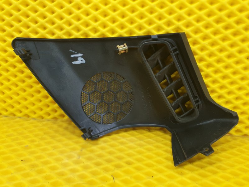 Крышка динамика Mercedes-Benz E-Class 15.04.1998 W210