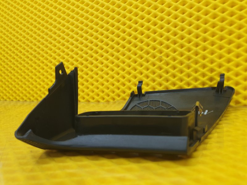 Крышка динамика Mercedes-Benz E-Class 15.04.1998 W210