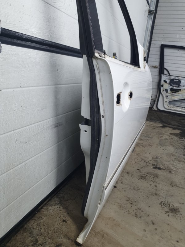 Дверь Mercedes-Benz E-Class 15.04.1998 W210