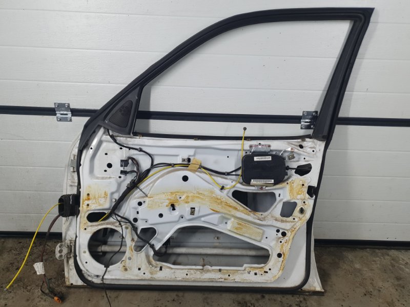 Дверь Mercedes-Benz E-Class 15.04.1998 W210