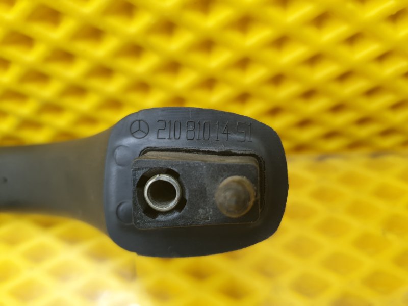 Ручка потолочная Mercedes-Benz E-Class 15.04.1998 W210