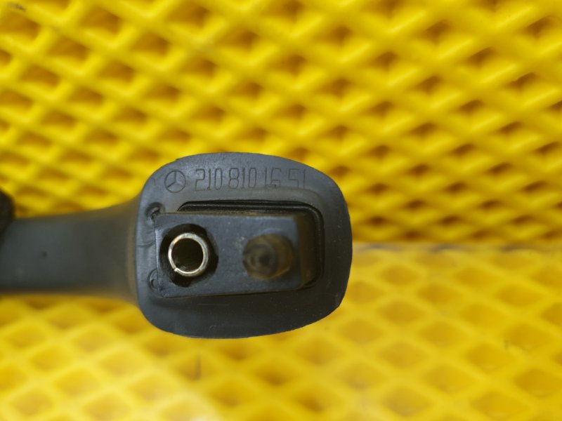 Ручка потолочная Mercedes-Benz E-Class 15.04.1998 W210