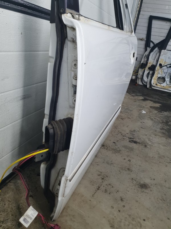 Дверь Mercedes-Benz E-Class 15.04.1998 W210