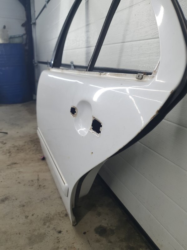 Дверь Mercedes-Benz E-Class 15.04.1998 W210