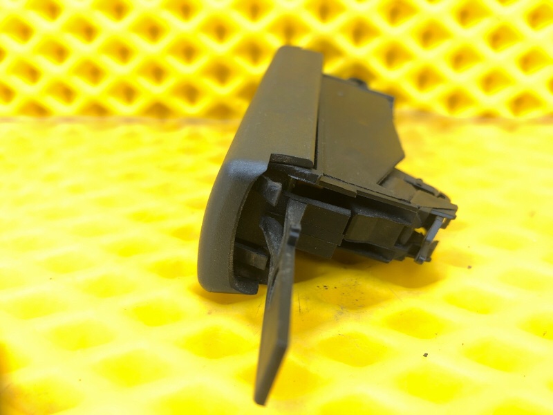 Часы Mercedes-Benz E-Class 15.04.1998 W210