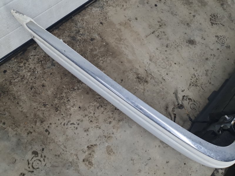 Бампер Mercedes-Benz E-Class 15.04.1998 W210