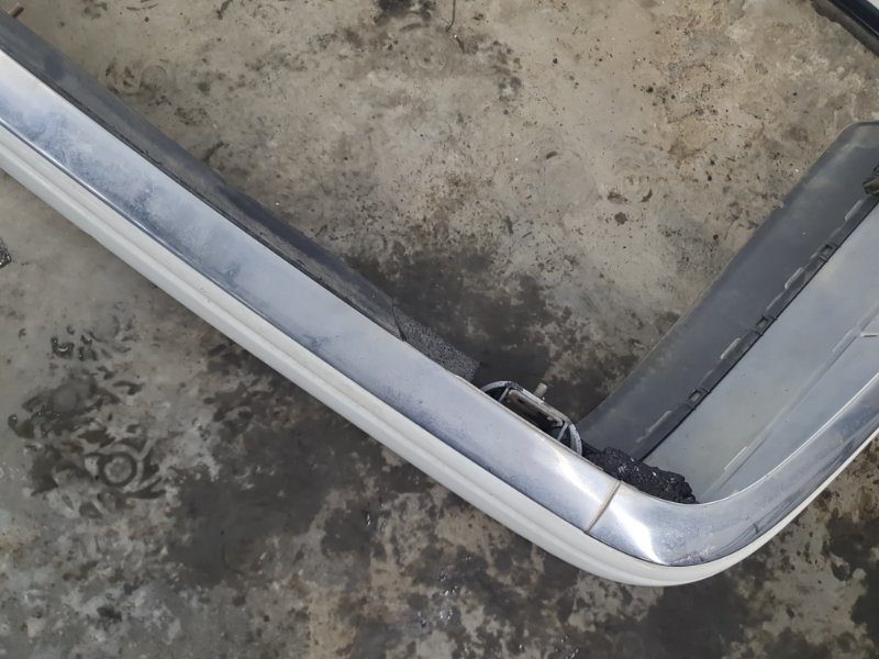 Бампер Mercedes-Benz E-Class 15.04.1998 W210