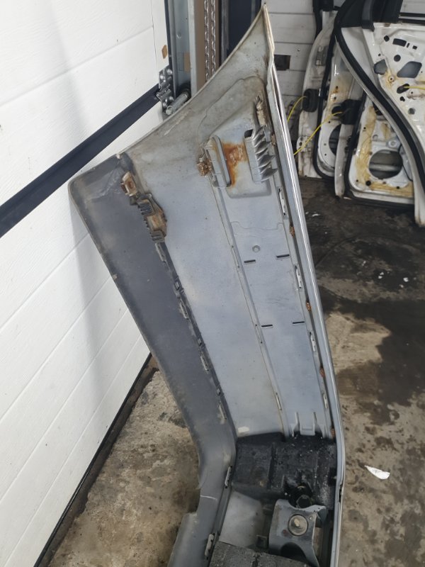 Бампер Mercedes-Benz E-Class 15.04.1998 W210