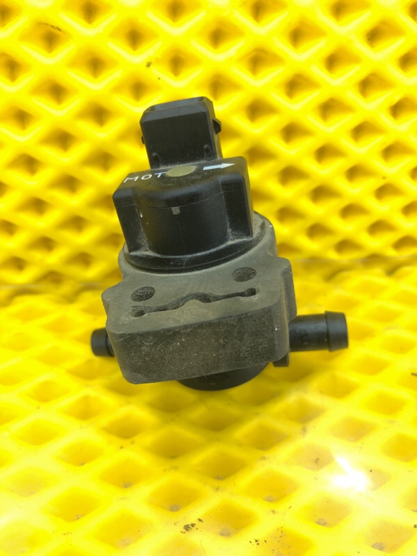 Клапан вентиляции топливного бака Mercedes-Benz E-Class 15.04.1998 W210