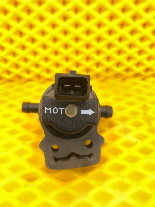 Клапан вентиляции топливного бака Mercedes-Benz E-Class 15.04.1998 W210