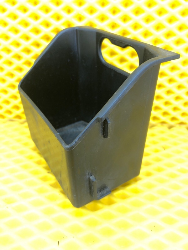 Ящик передней консоли Mercedes-Benz E-Class 15.04.1998 W210