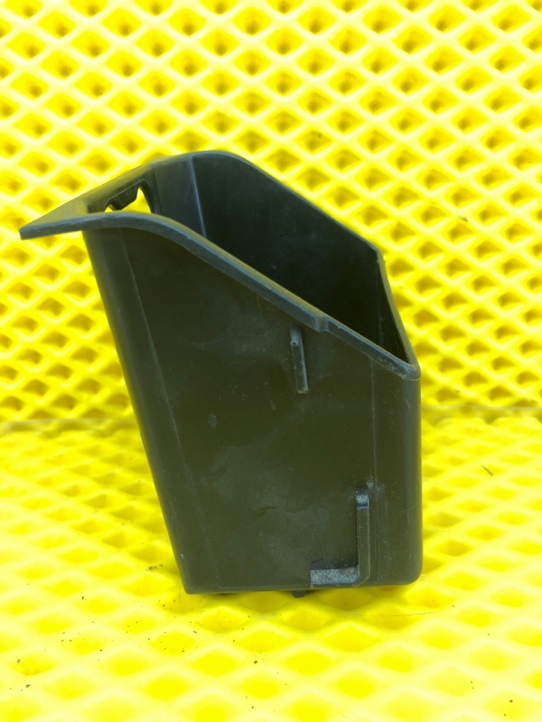 Ящик передней консоли Mercedes-Benz E-Class 15.04.1998 W210