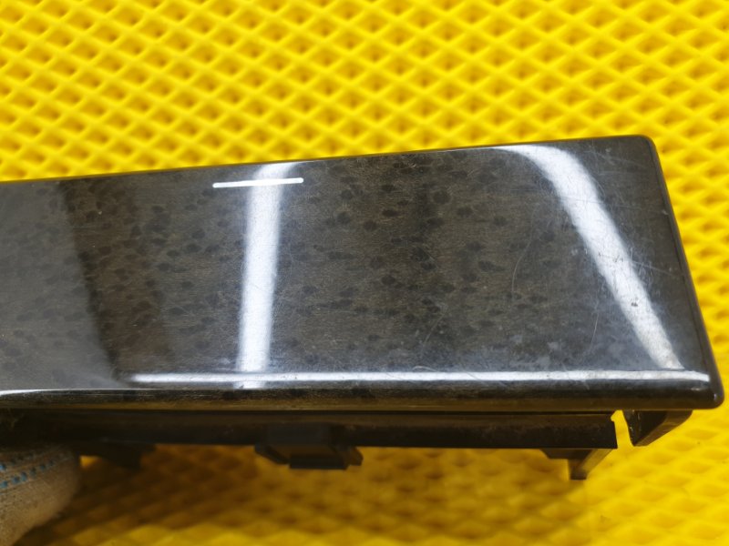 Бардачок Mercedes-Benz E-Class 15.04.1998 W210