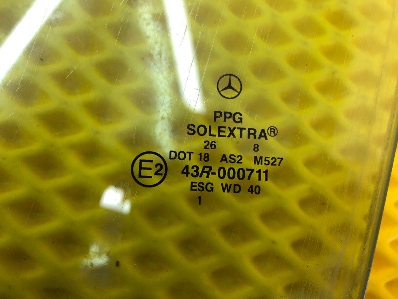 Стекло боковое Mercedes-Benz E-Class 15.04.1998 W210