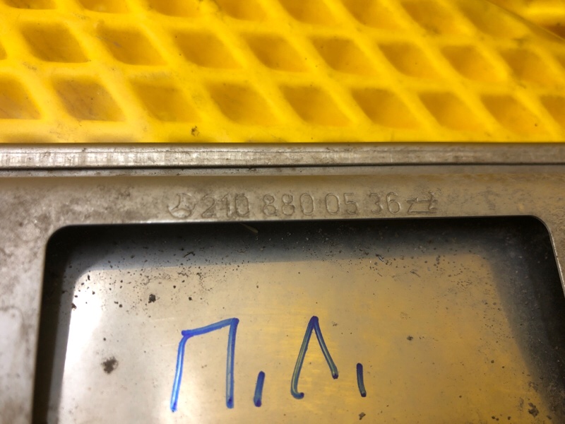 Молдинг бампера Mercedes-Benz E-Class 15.04.1998 W210