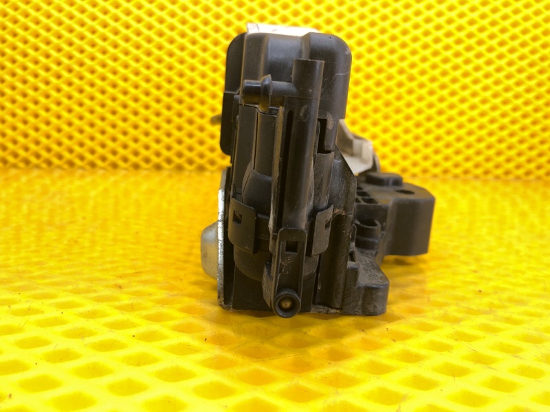 Замок двери Mercedes-Benz E-Class 15.04.1998 W210