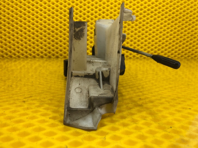 Замок двери Mercedes-Benz E-Class 15.04.1998 W210