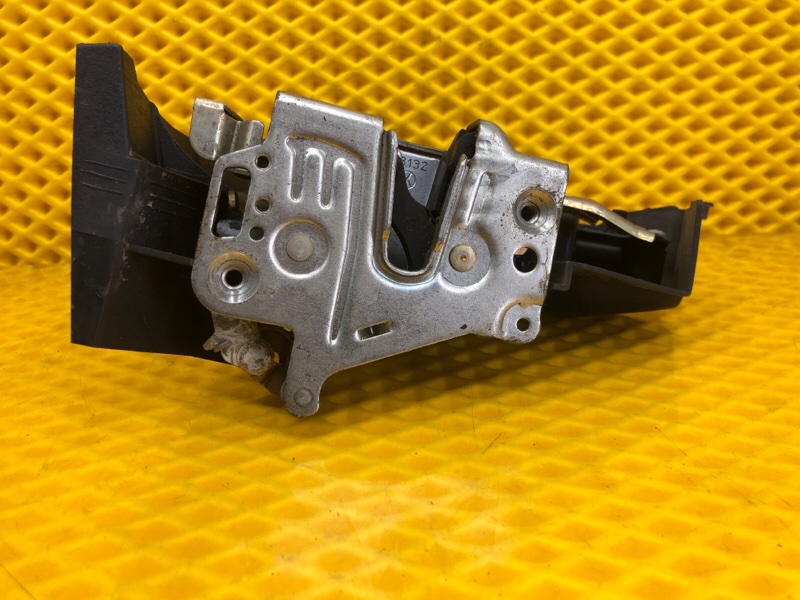 Замок двери Mercedes-Benz E-Class 15.04.1998 W210