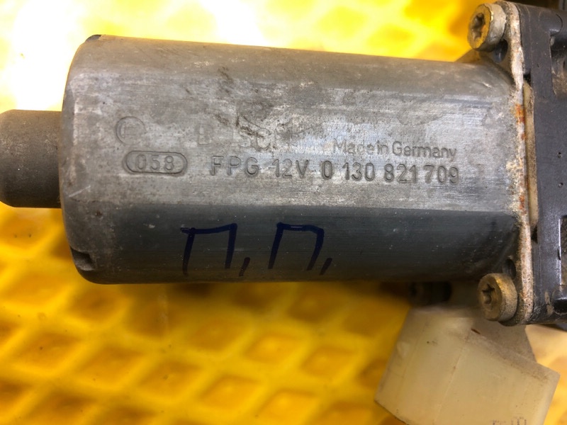 Моторчик стеклоподъемника Mercedes-Benz E-Class 15.04.1998 W210