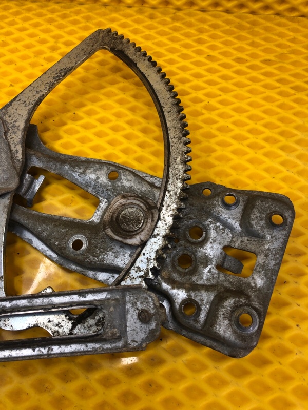 Трапеция стеклоподъемника Mercedes-Benz E-Class 15.04.1998 W210