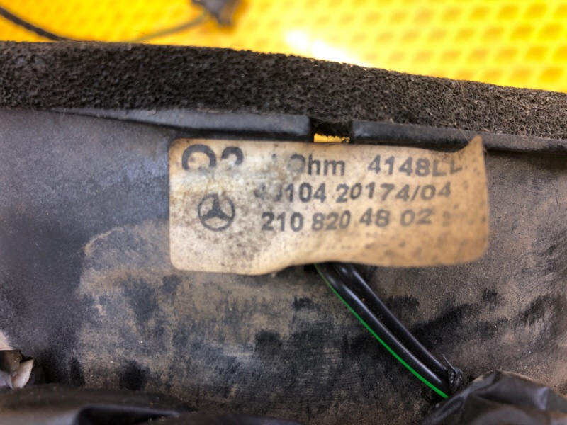 Динамик двери Mercedes-Benz E-Class 15.04.1998 W210