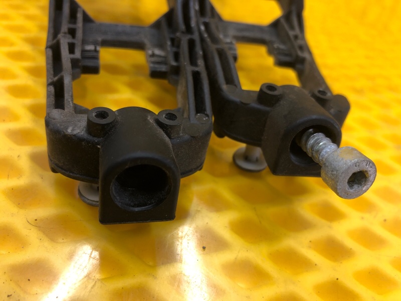 Кронштейн ручки двери Mercedes-Benz E-Class 15.04.1998 W210