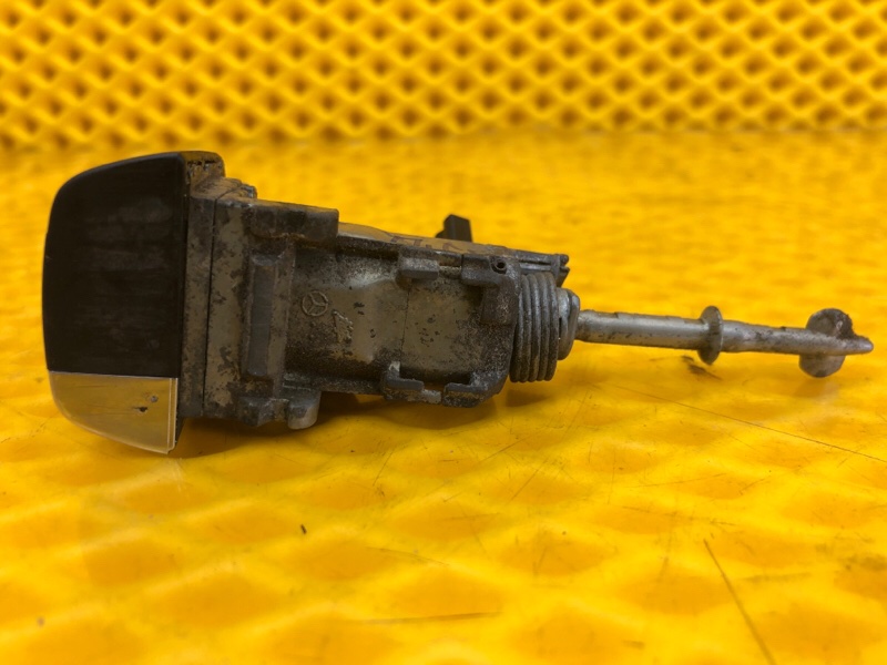 Ручка двери внешняя Mercedes-Benz E-Class 15.04.1998 W210