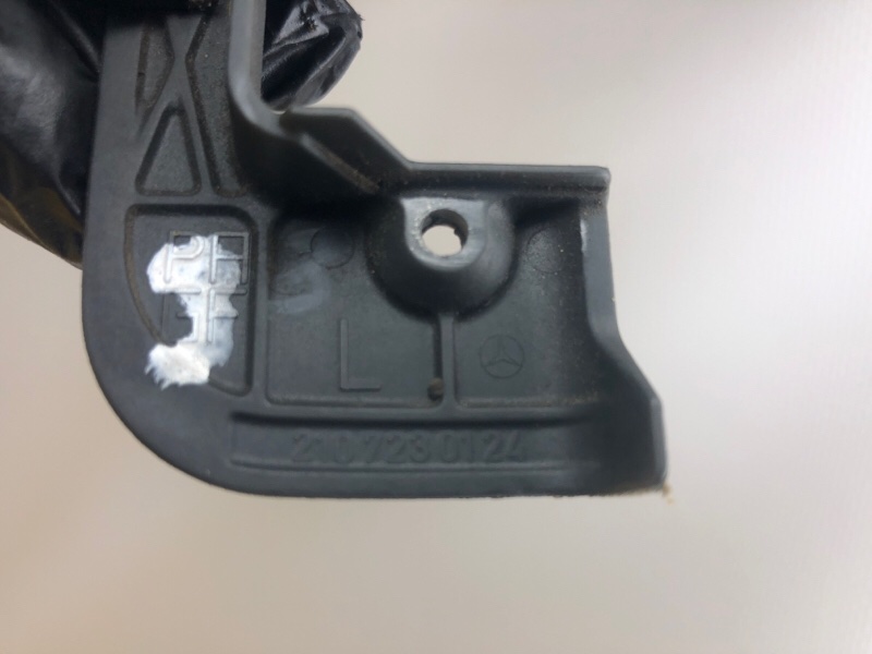 Накладка двери Mercedes-Benz E-Class 15.04.1998 W210