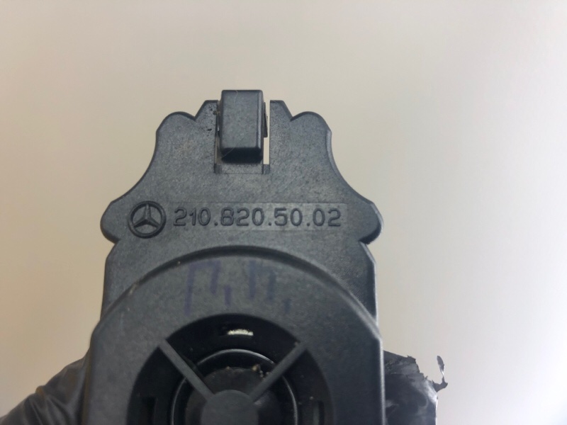 Динамик двери Mercedes-Benz E-Class 15.04.1998 W210