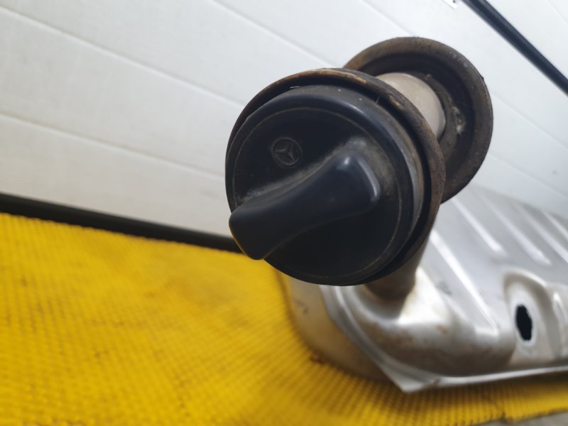 Бак топливный Mercedes-Benz E-Class 15.04.1998 W210