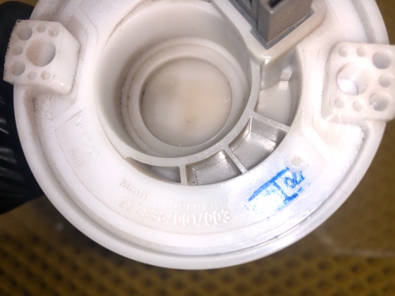 Датчик уровня топлива Mercedes-Benz E-Class 15.04.1998 W210